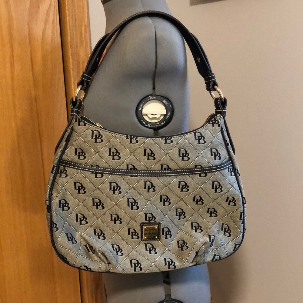 Dooney & Bourke Handbag